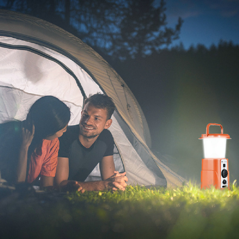 Solar Crank Radio with Light E - огляд і ціна Outdoor Power Group
